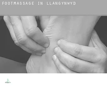 Foot massage in  Llangynwyd